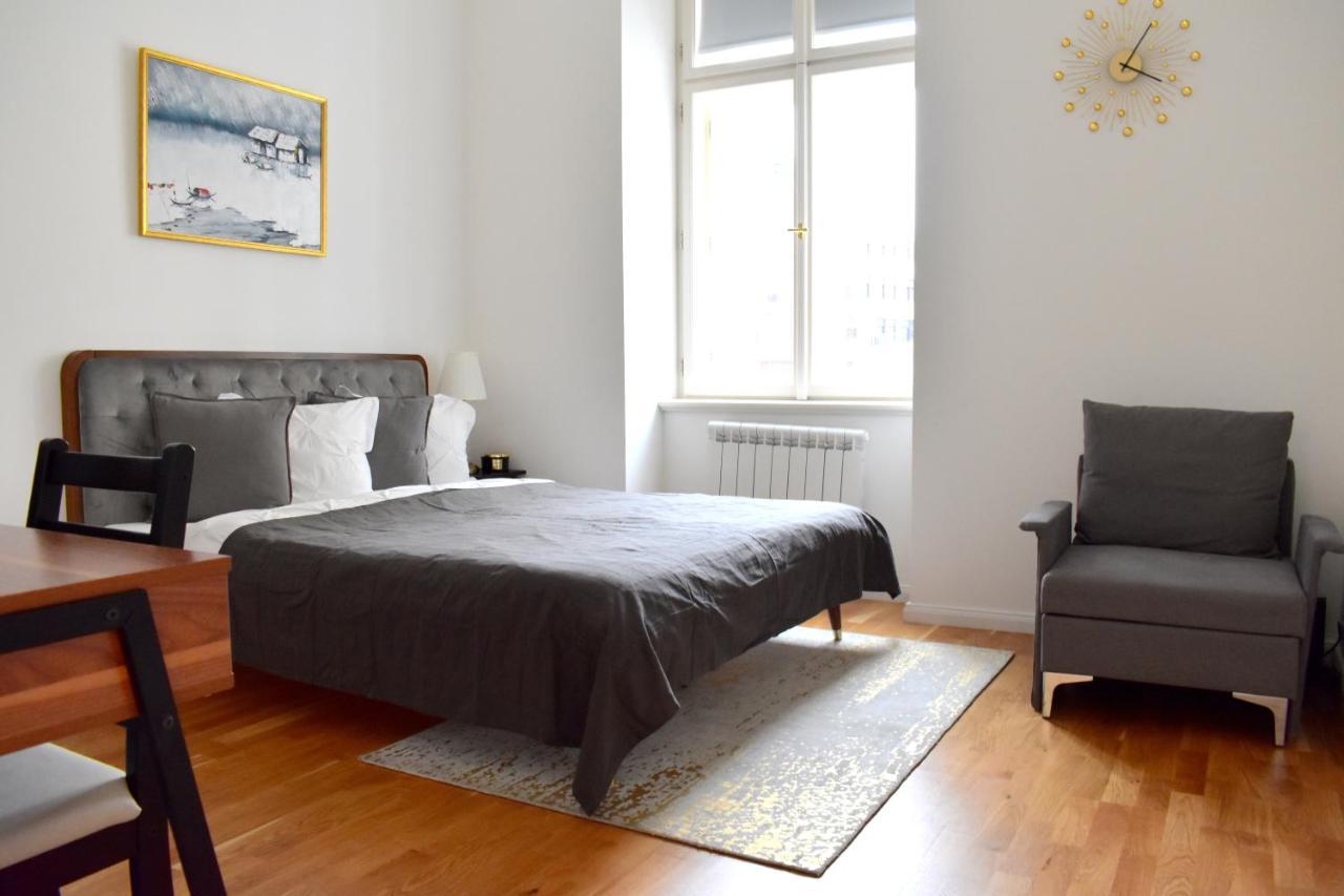 Lovely Apartment In Center Prague Praga Exterior foto