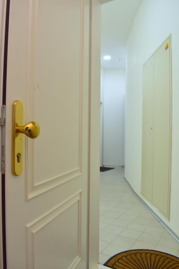 Lovely Apartment In Center Prague Praga Exterior foto
